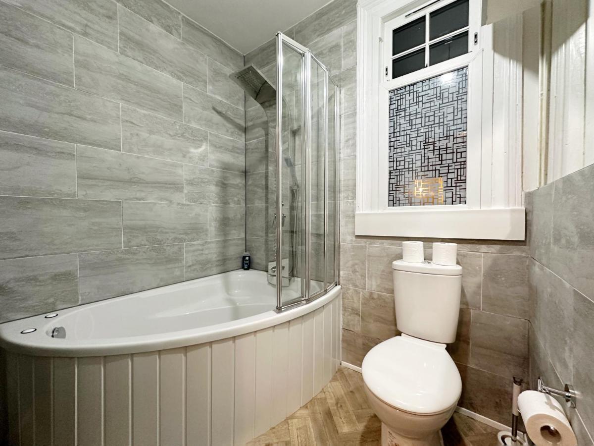 Hannah Place Near Finsbury Park - 4 Double Beds, Ideal For Families, Max 8 People Appartement Londen