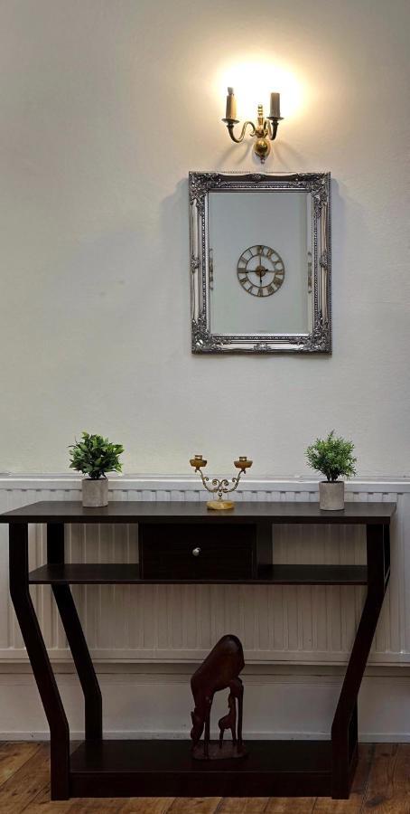 Appartement Hannah Place Near Finsbury Park - 4 Double Beds, Ideal For Families, Max 8 People Londen